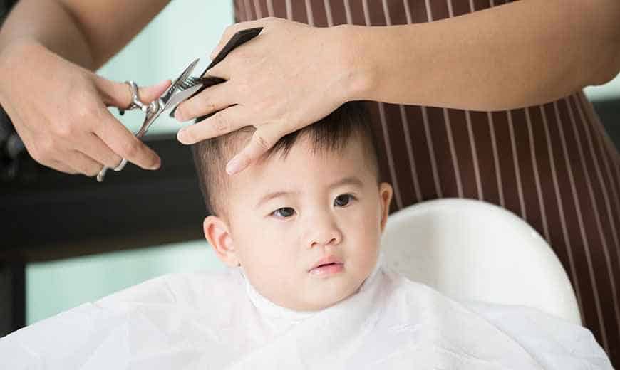 Hair cutting course for infant